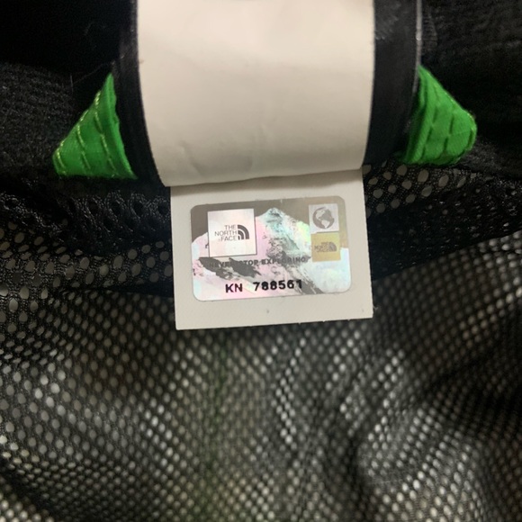 The North Face rain jacket - Picture 6 of 7